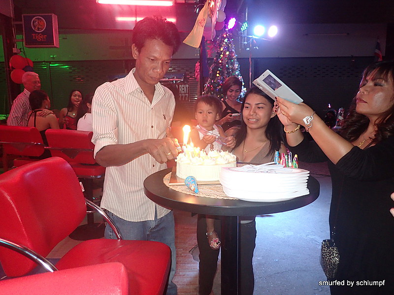 2014-12-16  Smurf Bar