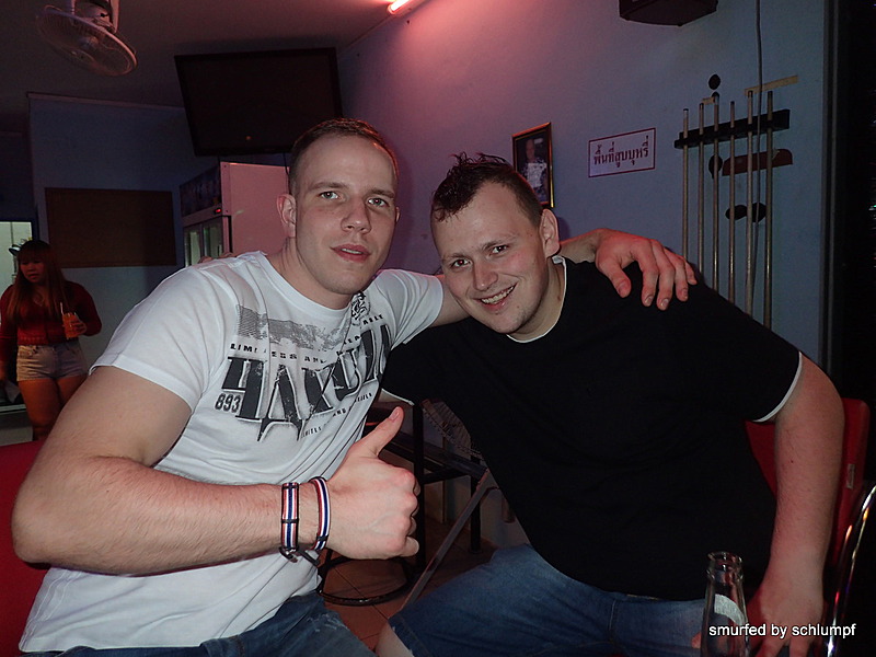2014-12-17  Smurf Bar