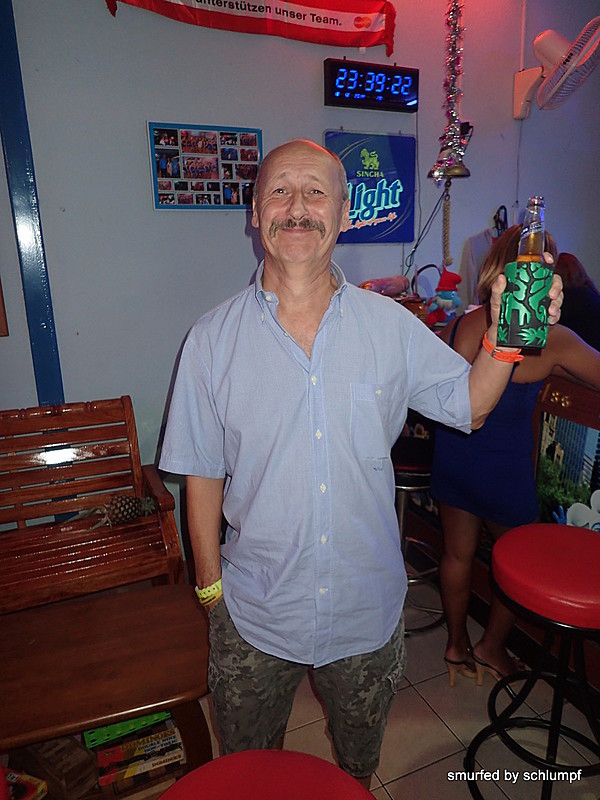 2014-12-18  Smurf Bar