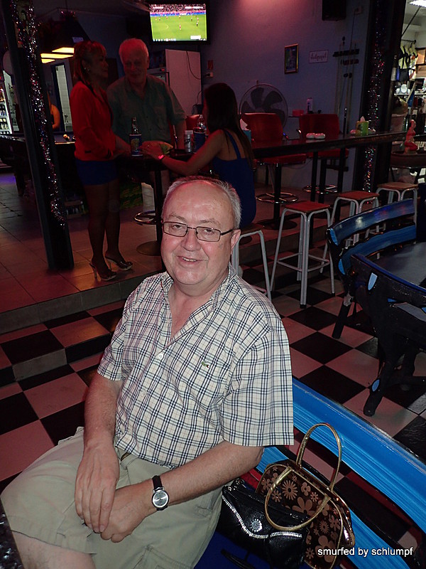 2014-12-19  Smurf Bar