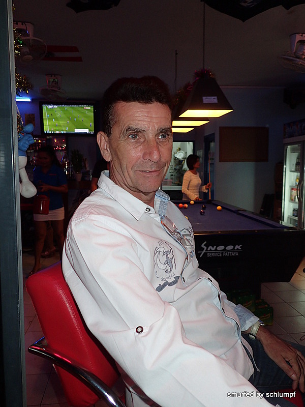 2014-12-2"  Smurf Bar