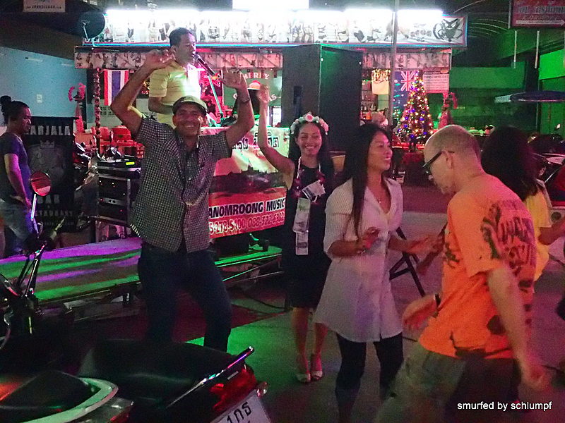 2014-12-20  Smurf Bar