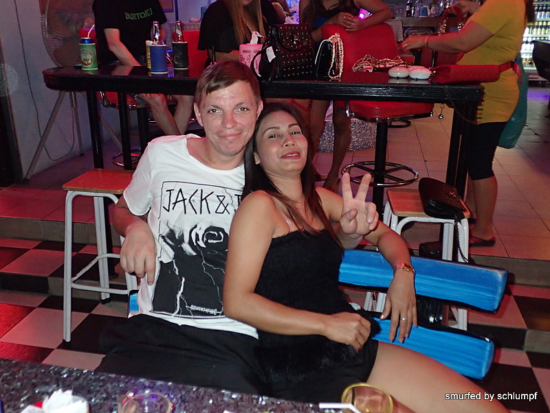 2014-12-21  Smurf Bar