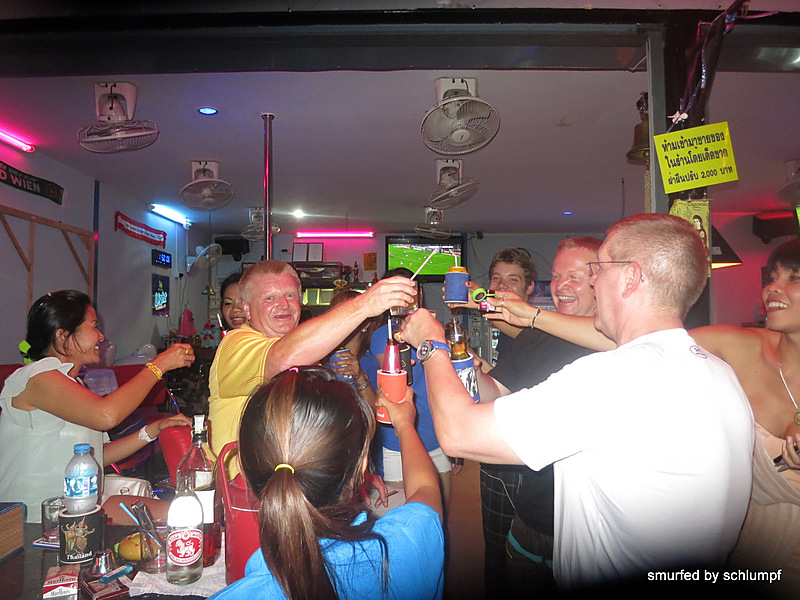 22.11.2013 Smurf Bar