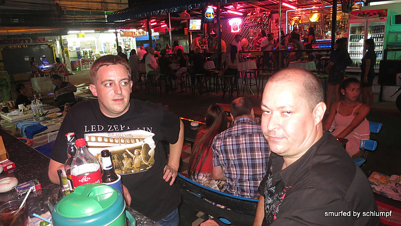 26.11.2013 Smurf Bar