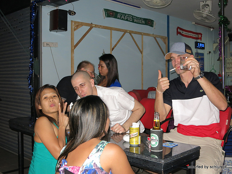26.12.2013 Smurf Bar