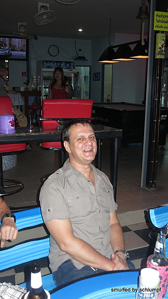 27.10.2013 Smurf Bar