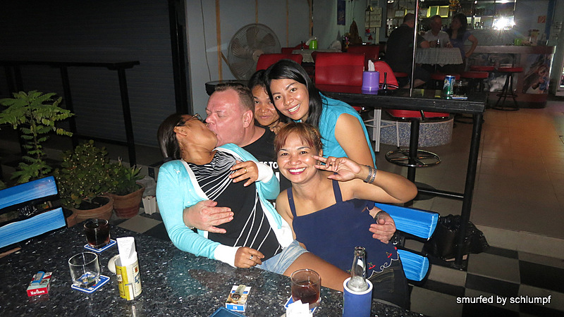 30.11.2013 Smurf Bar