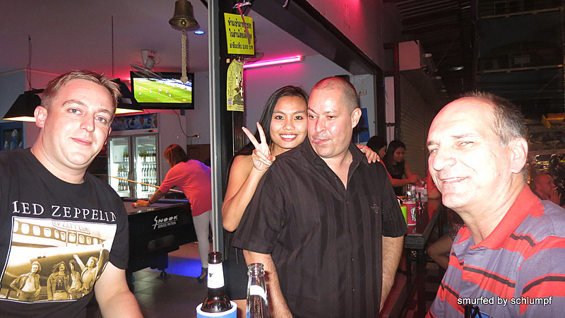 30.11.2013 Smurf Bar