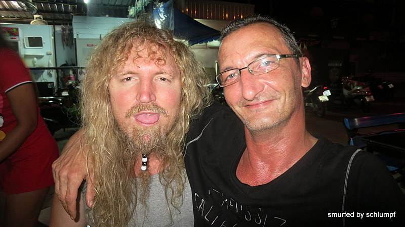 31.10.2013 Smurf Bar