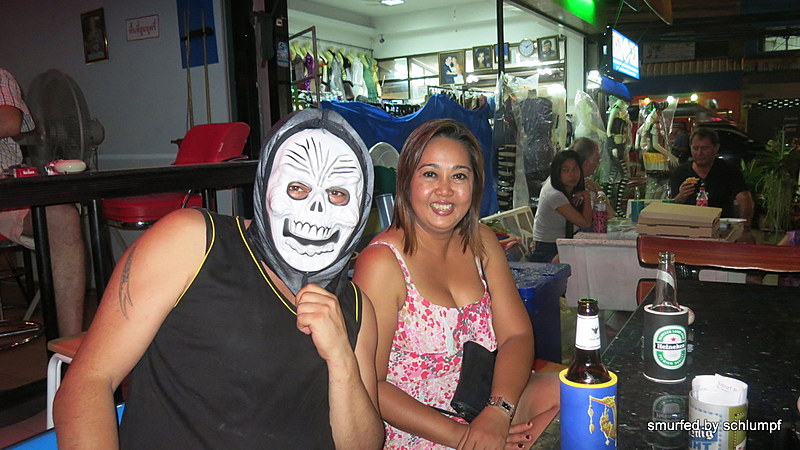 31.10.2013 Smurf Bar