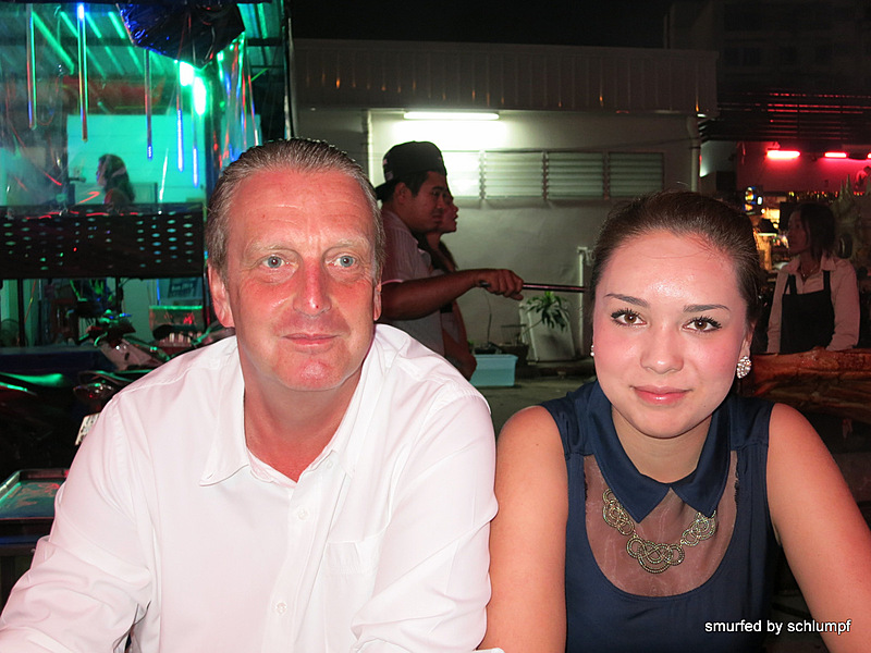 31.12.2013 Smurf Bar