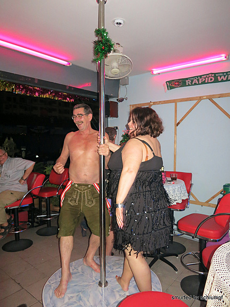 31.12.2013 Smurf Bar