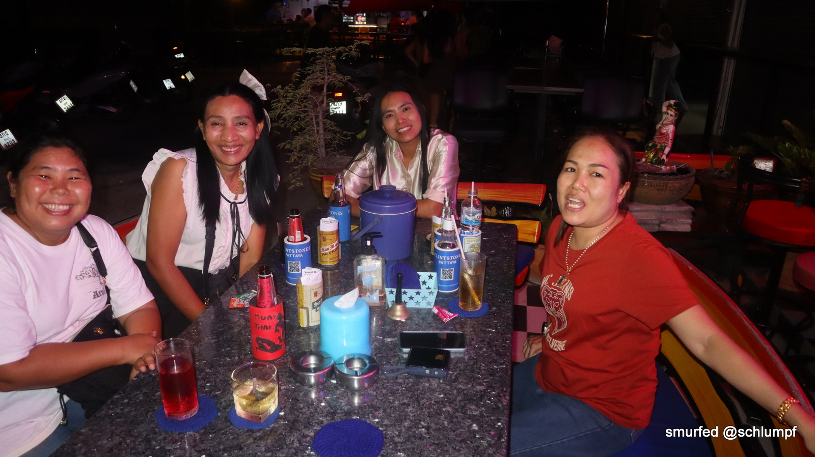 M_010-011.jpg