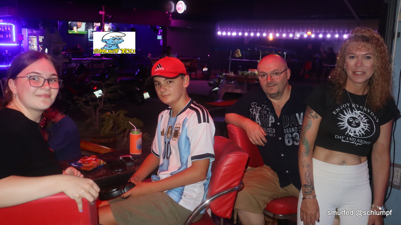 M_054-004.JPG