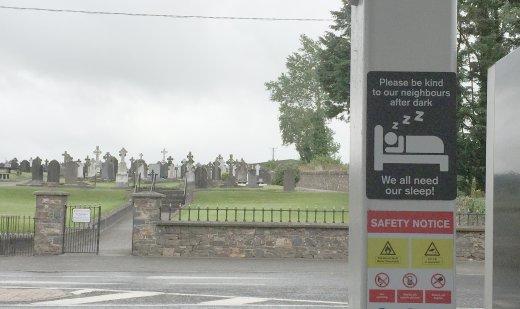 NachbarnmitleichtemSchlaf