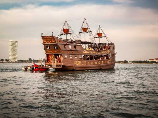 www.pattayayachtcharters.com